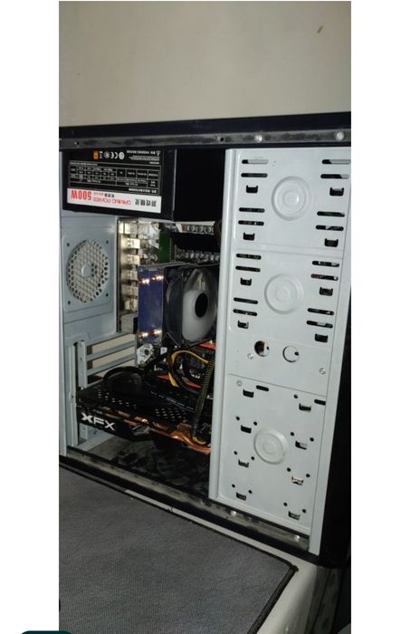 Nastolni kompyuter igravoy sborka