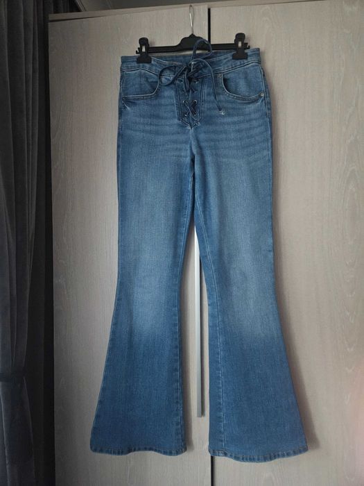 Blugi evazati H& M marimea38