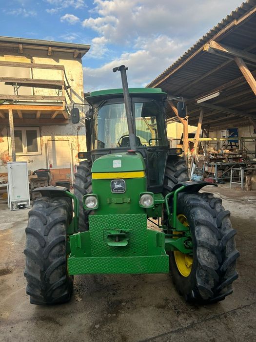 John Deere 2040  tractor 4x4