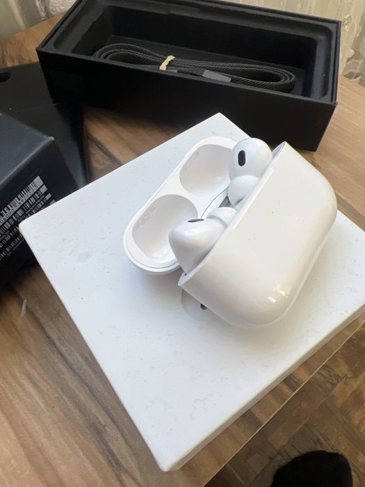 Casti air pods 2 pro