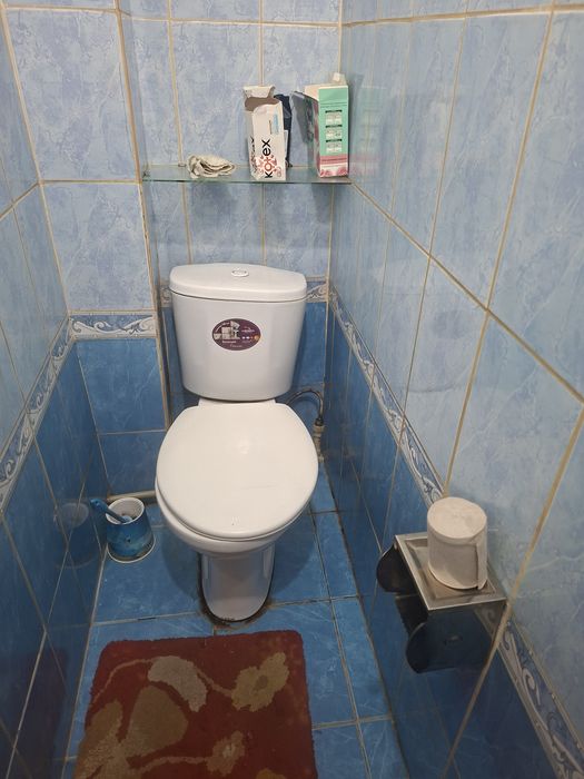 Унитаз б.у.сатылады