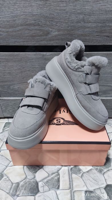 Срочно!Продам зимнюю обувь.