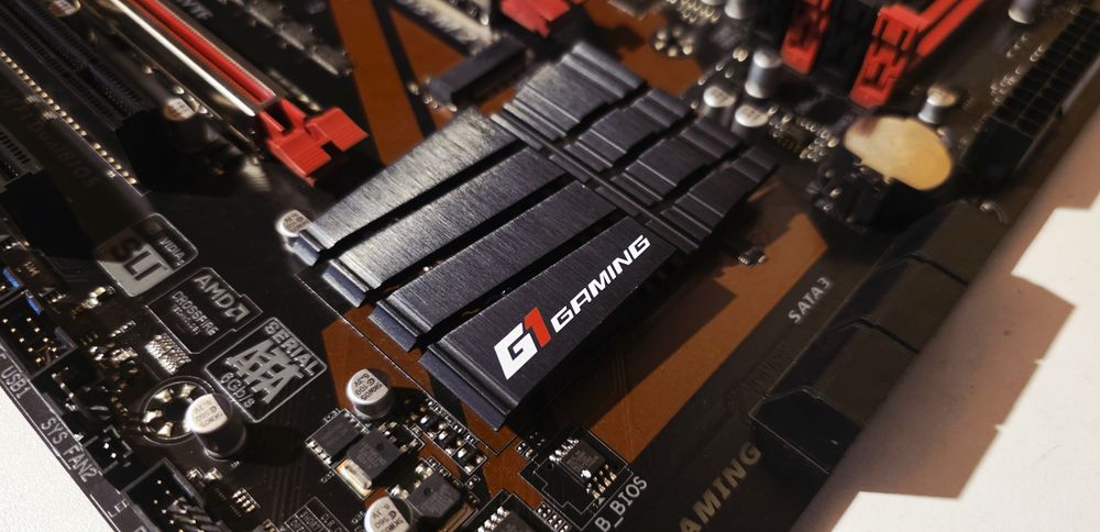 Placa baza Gigabyte 990X Gaming SLI AM3