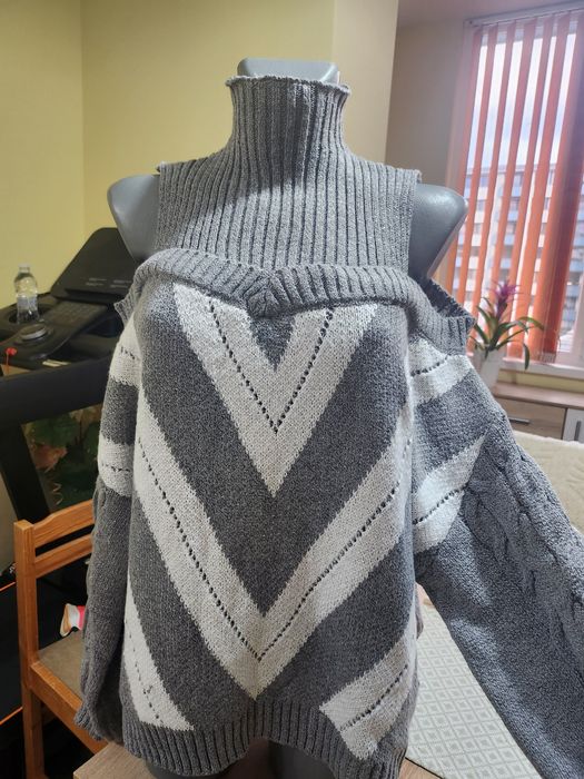 Нов дамски пуловер