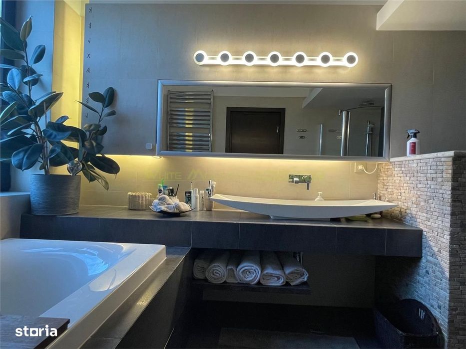 Corbeanca, vila pe colt, 9 camere, sauna