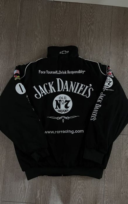 Гоночные куртки.