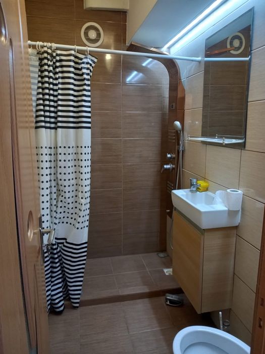 Inchiriez apartament 2 camere Gara de Nord