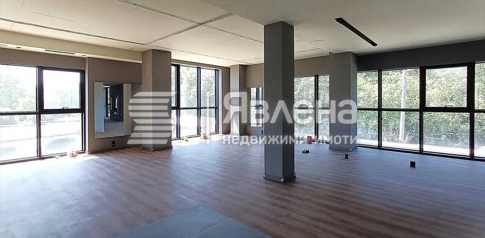Дава се под наем Магазин в София, Център - 285 кв.м за 2842.74 € - Снимка #1