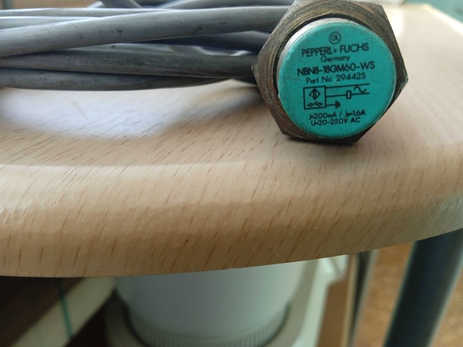 Индуктивен сензор за близост “Carlo Gavazzi  M18 Неръждаема стомана