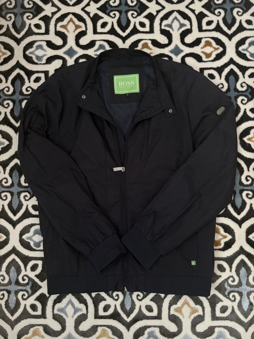 Geaca Hugo Boss -stare impecabila