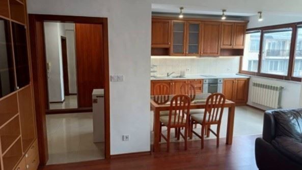 Дава се под наем Двустаен апартамент в София, Гео Милев - 70 кв.м за 597.21 € - Снимка #2