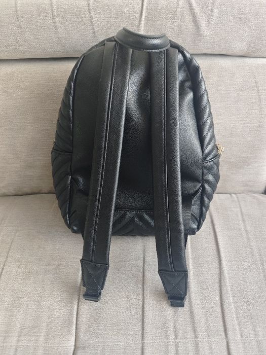 Дамска раница Guess