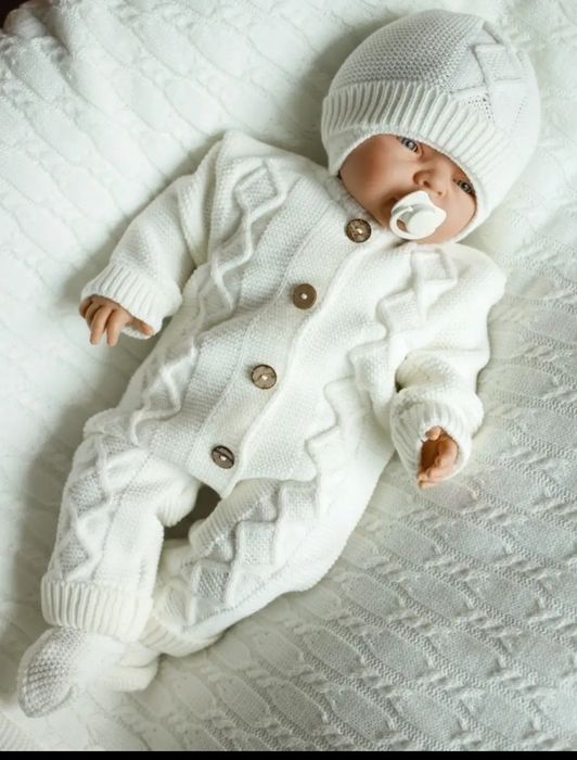 Продам вязаный комбенизон