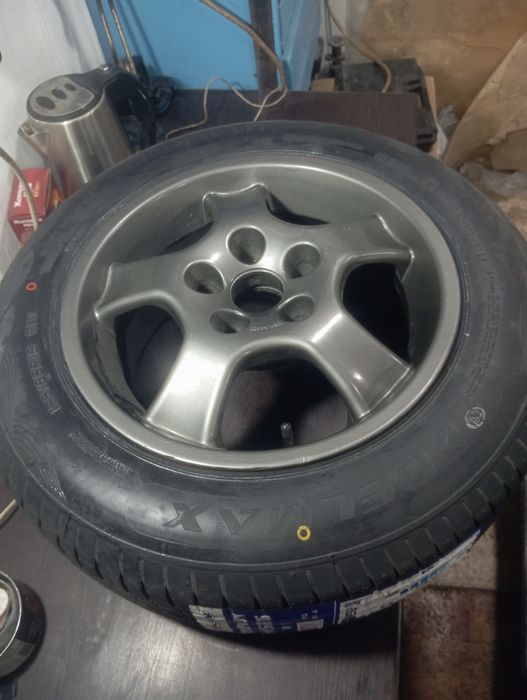 Продам летние шины на дисках
