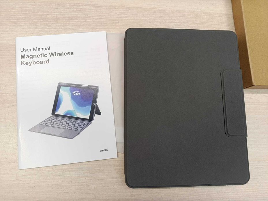Husă iPad Air 11" cu Tastatură și Touchpad – QWERTZ – Gri – Nouă