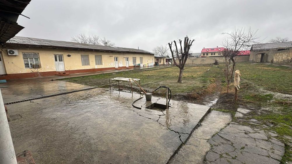 Egasi Tomonidan - Asosiy Yo'lda Hovli Uyi