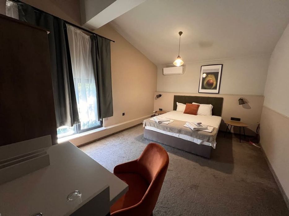 Продава се Хотел в к.к. Св.Св. Константин и Елена - 600 кв.м за 2500 €/кв.м - Снимка #10