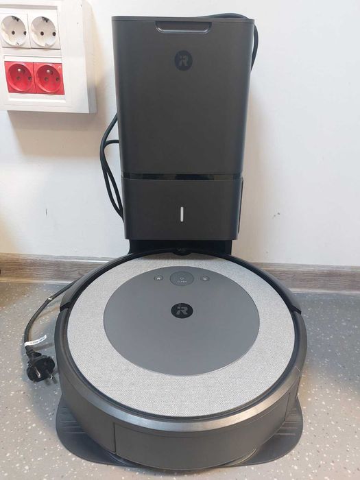 Робот прахосмукачка iRobot Roomba i3+