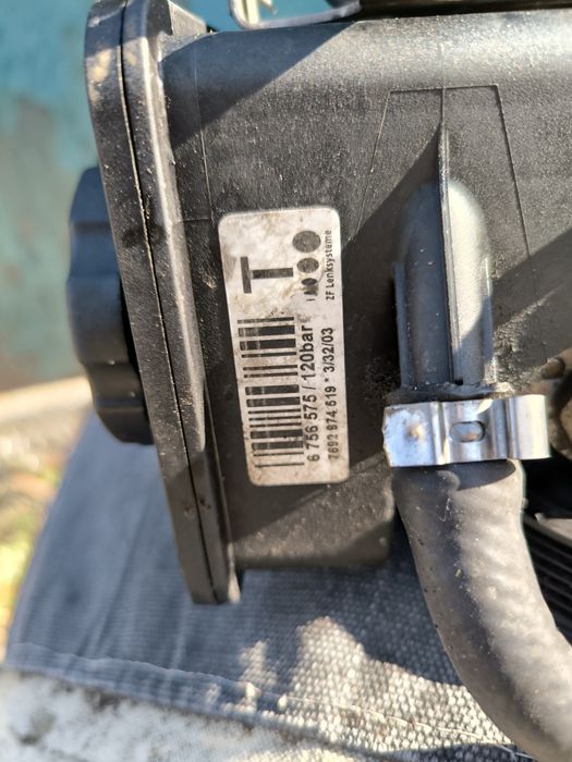 Хидравлична помпа за BMW E46