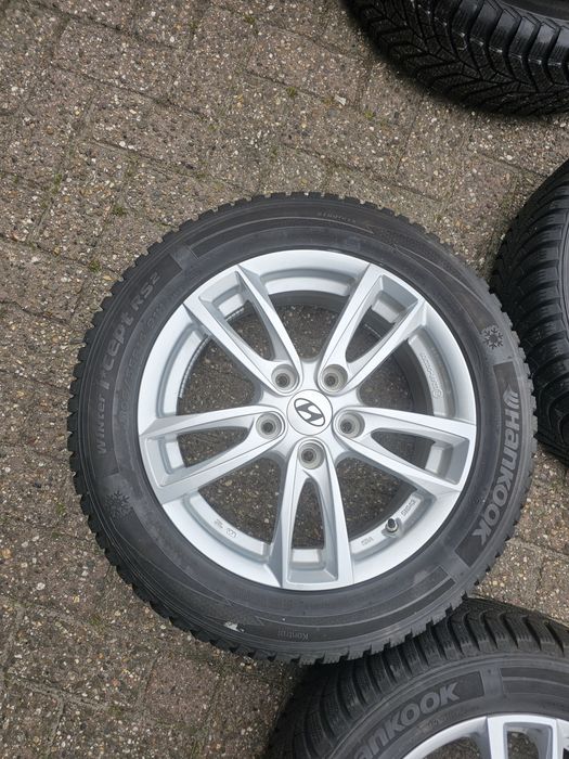 Jante Hyundai r16 cu cauciucuri de iarna