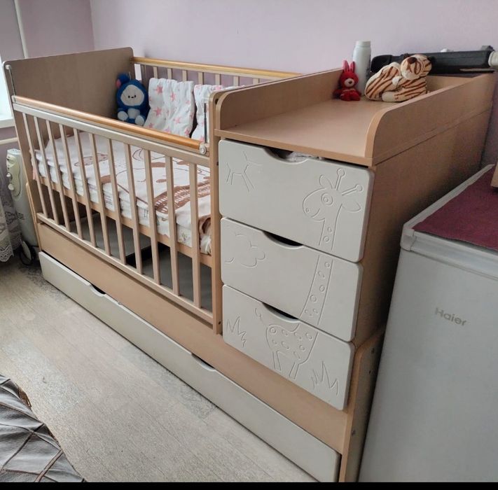 Детская кровать жирафик