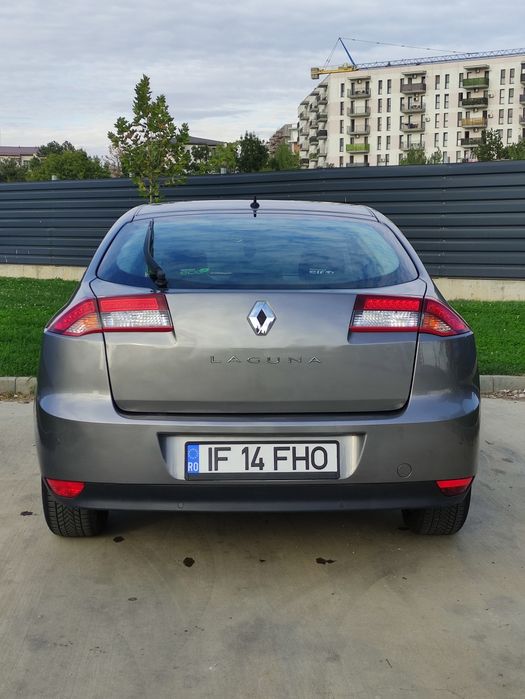 Vând Renault laguna