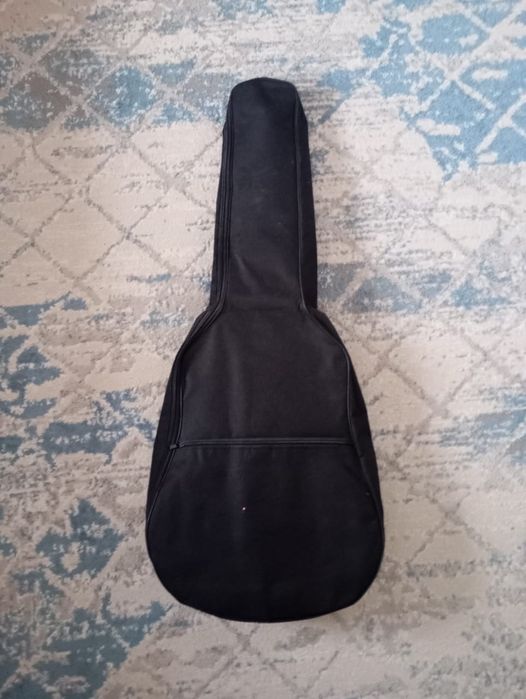 Продам гитару срочно