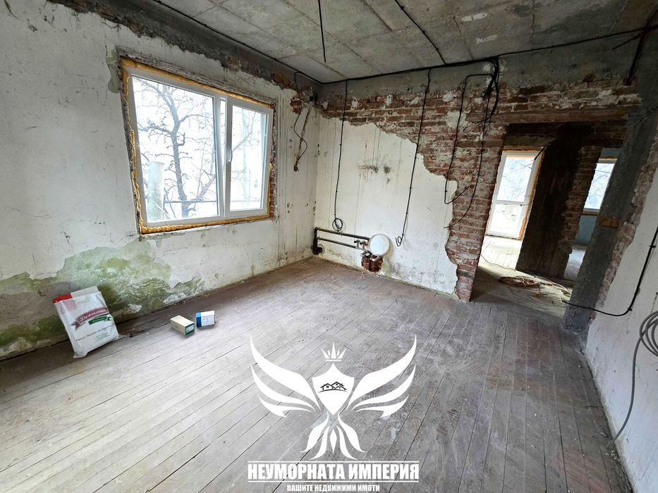 Дава се под наем Тристаен апартамент в Асеновград - 88 кв.м за 154.53 € - Снимка #1