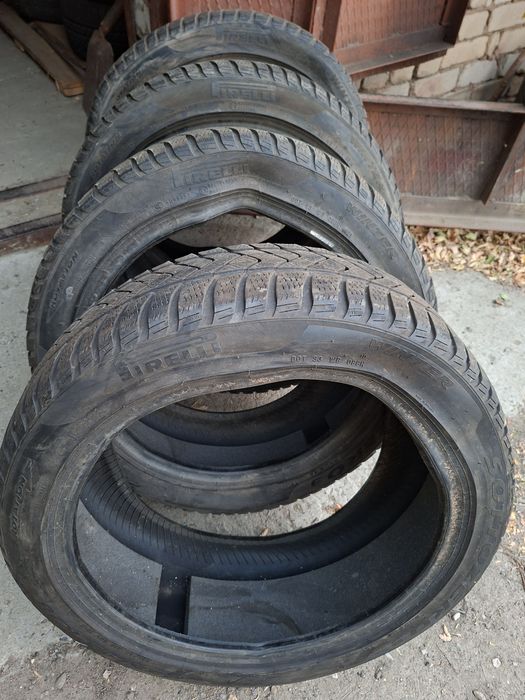 Продам шины. 235/45/18 пирелли