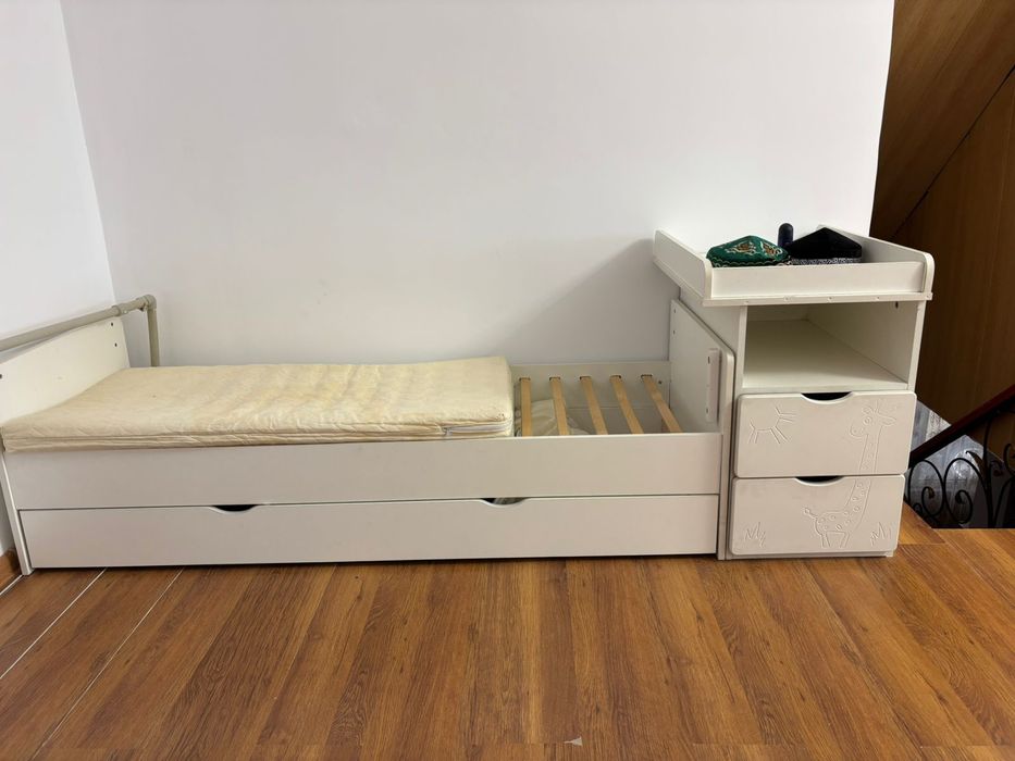 Детская кровать жираф