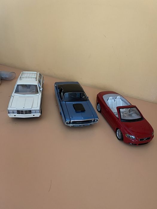 Machete masini de jucarie