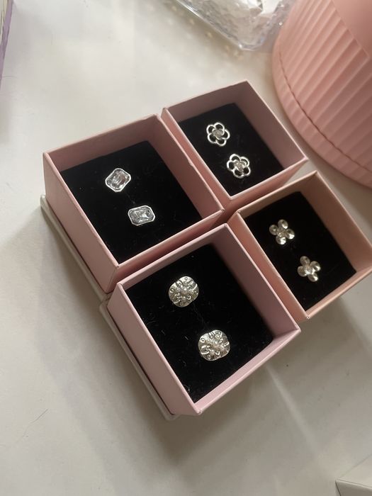 Обеци, различни модели!