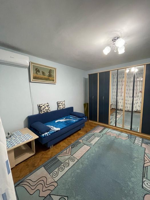 Inchiriez apartement zona centrala