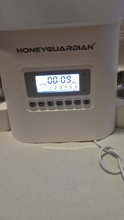 Хранилка за домашни любимци  смарт