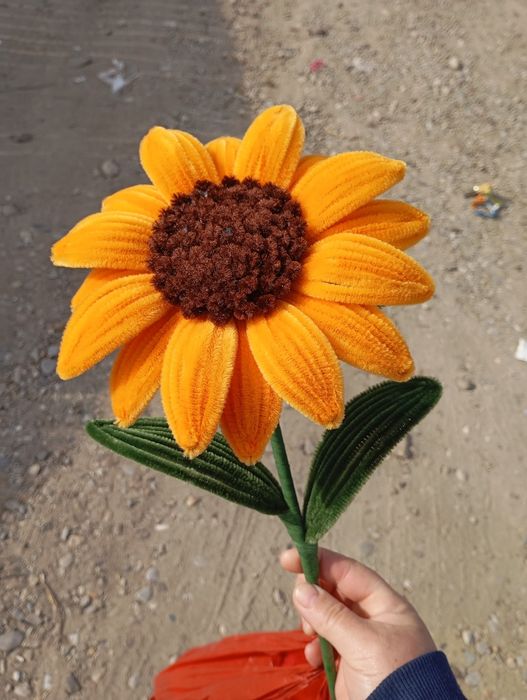 Buchete flori handmade din sârmă plușată 
Nu se ofilesc niciodată și