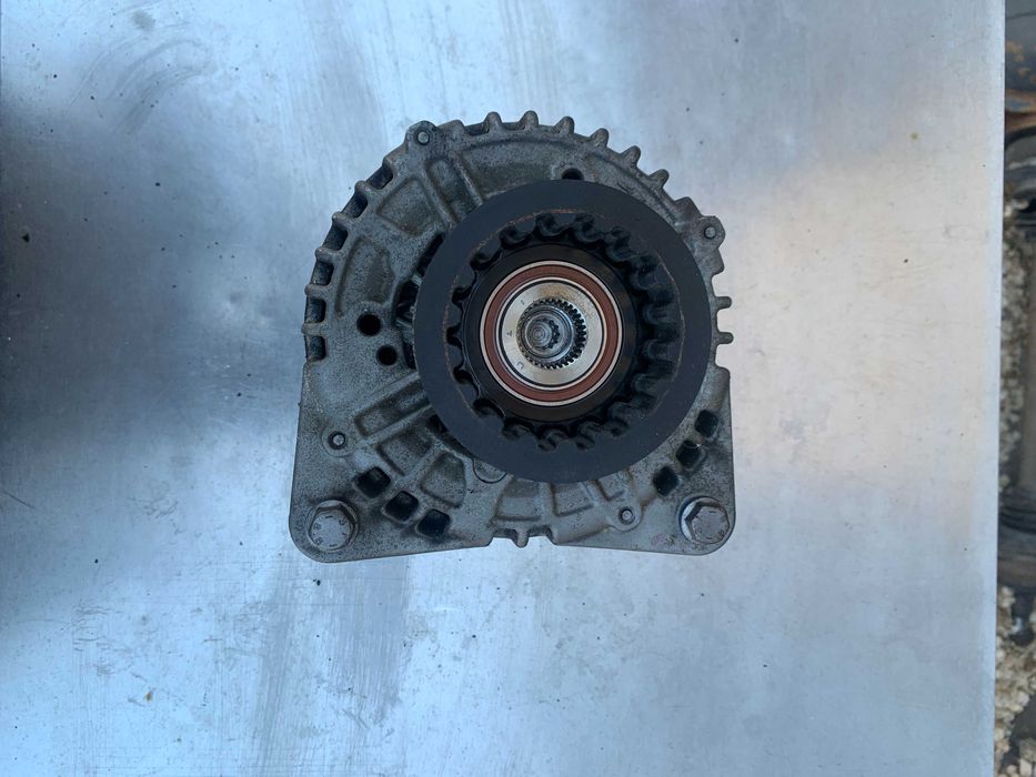 Alternator volkswagen touareg 7L 2.5 cod 070903024B