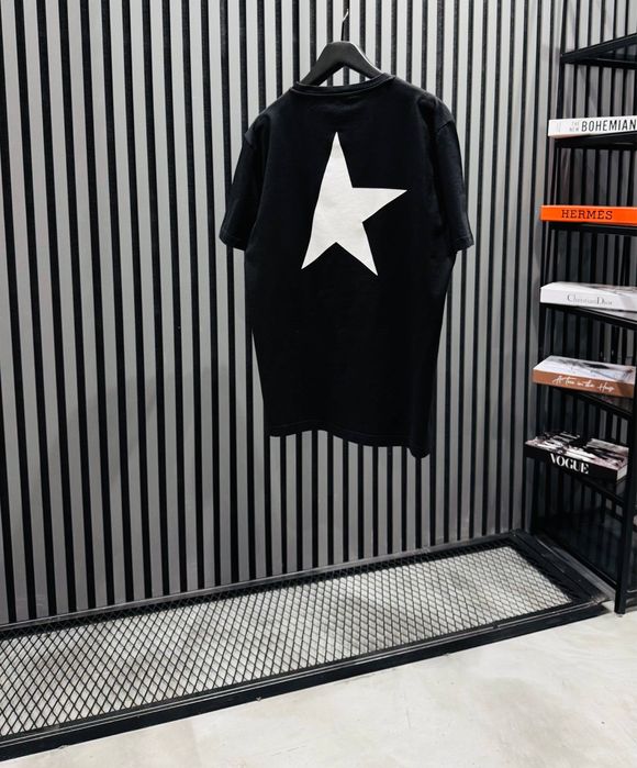 Продавам топ модели Худита и Тениски