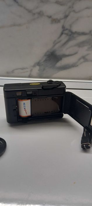 Фотоапарати Polaroid и Konica