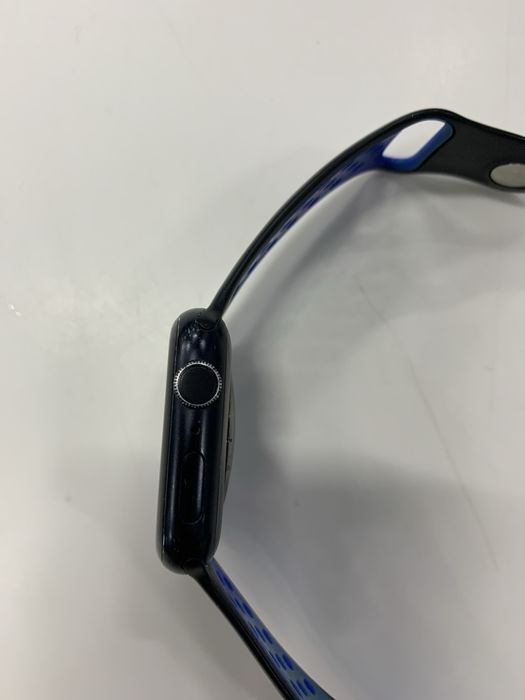 Apple watch 7 состояние хорошее батарейя 80% в комплекте 2 ремешка