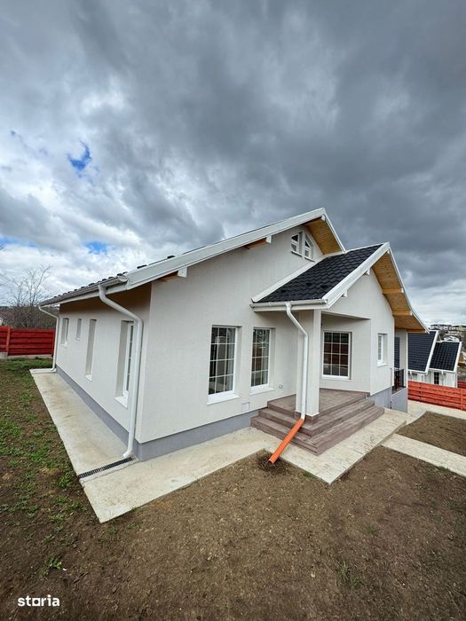 Casă 4 camere Valea Adancă!!