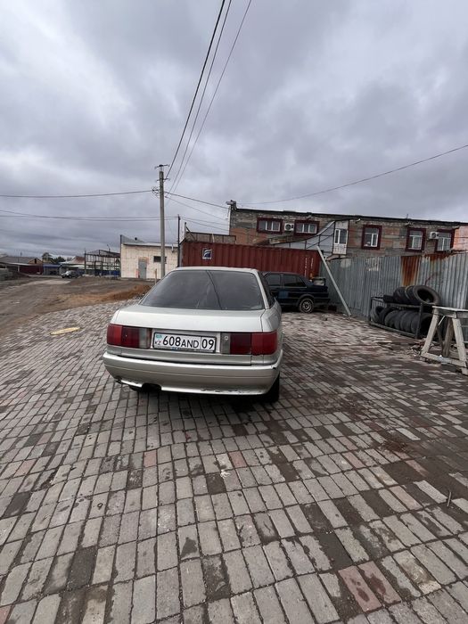 В продаже ауди 80