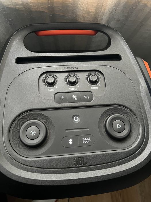Boxa JBL 710 impecabila in garantie