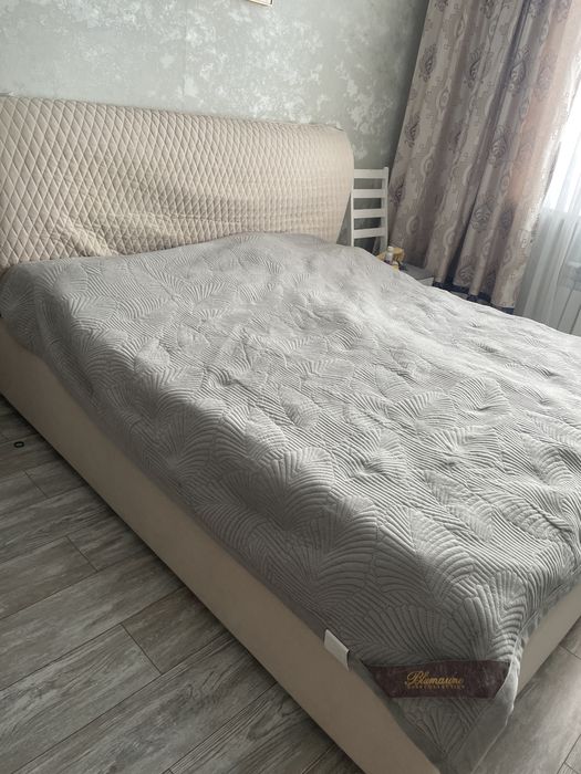 Продаётся кровать размером 180*200см