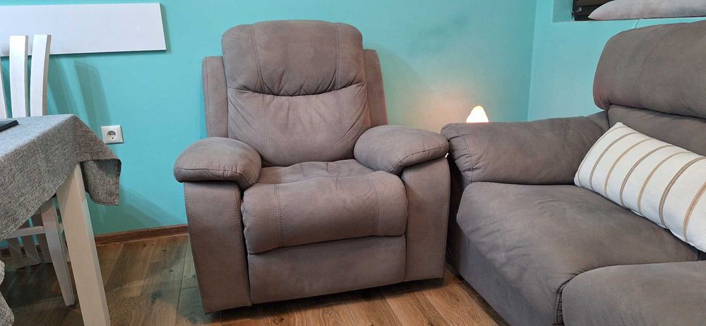 Комплект диван двуместен и фотьойл с механизъм
