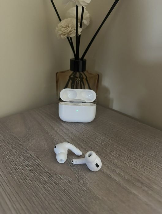 AirPods 2 Pro нови