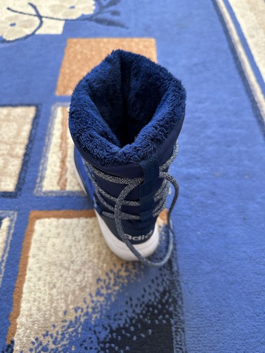 Дутики Adidas оригинал очень теплые