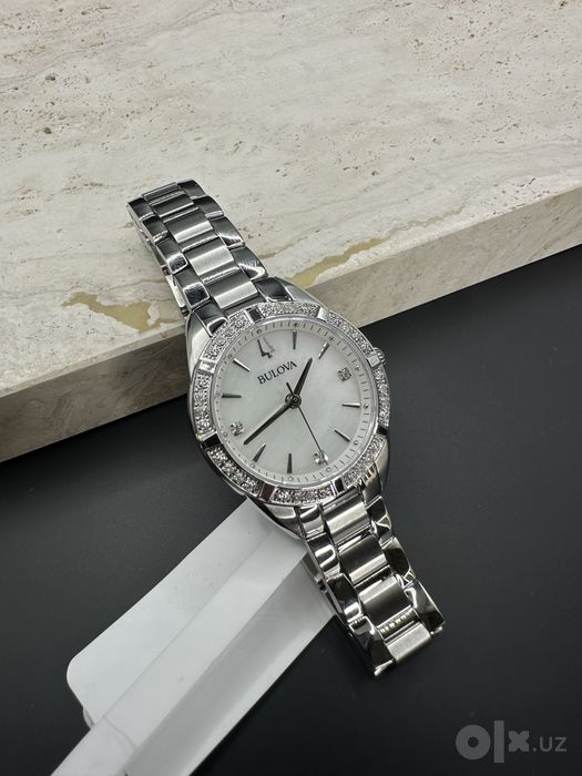 Bulova наручные часы для нее
