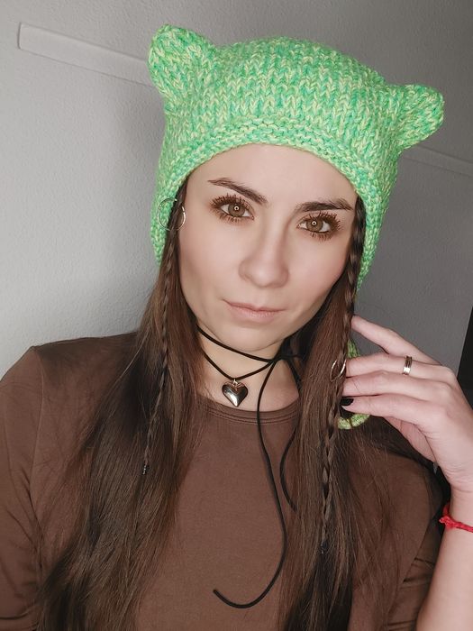Чепчик с ушками в авторском исполнении.