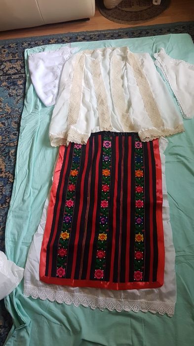 Costum popular oltenesc