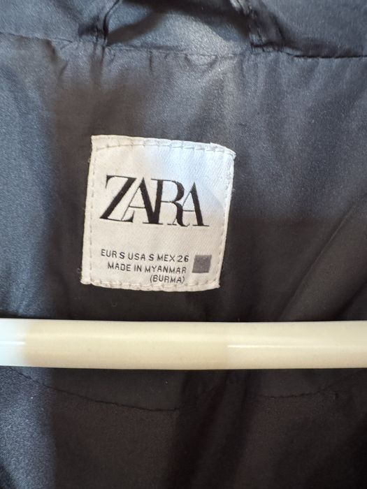 Пухенка на Zara -черна S